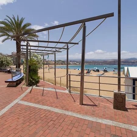 Near Playa De Canteras